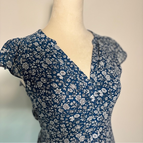 H&M Blue Flower Print Dress - Picture 3 of 5